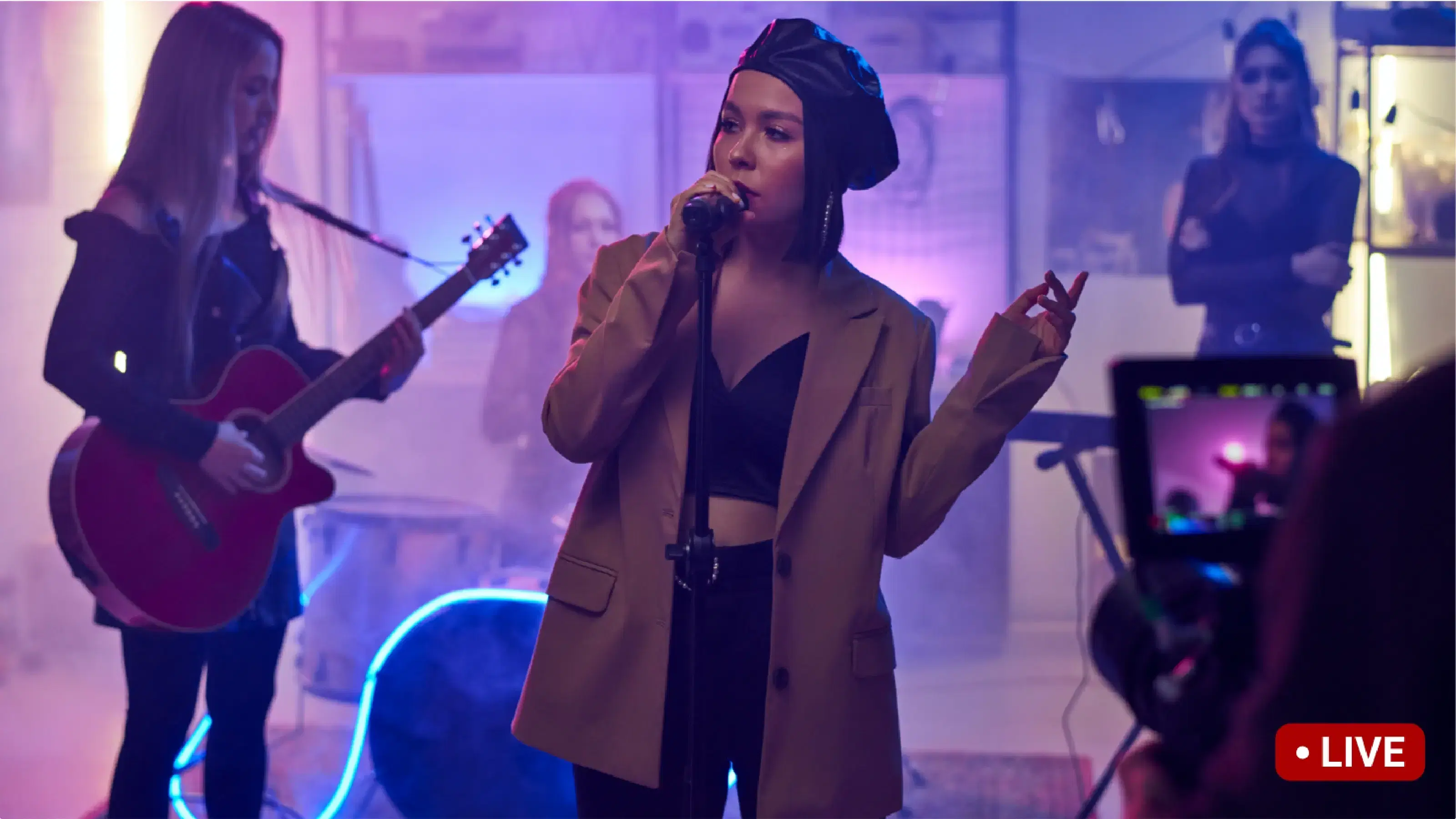 Digital signage displaying live streaming data from a URL with the help of Pickcel Streaming app Digital signage displaying live streaming data from a URL with the help of Pickcel Streaming app