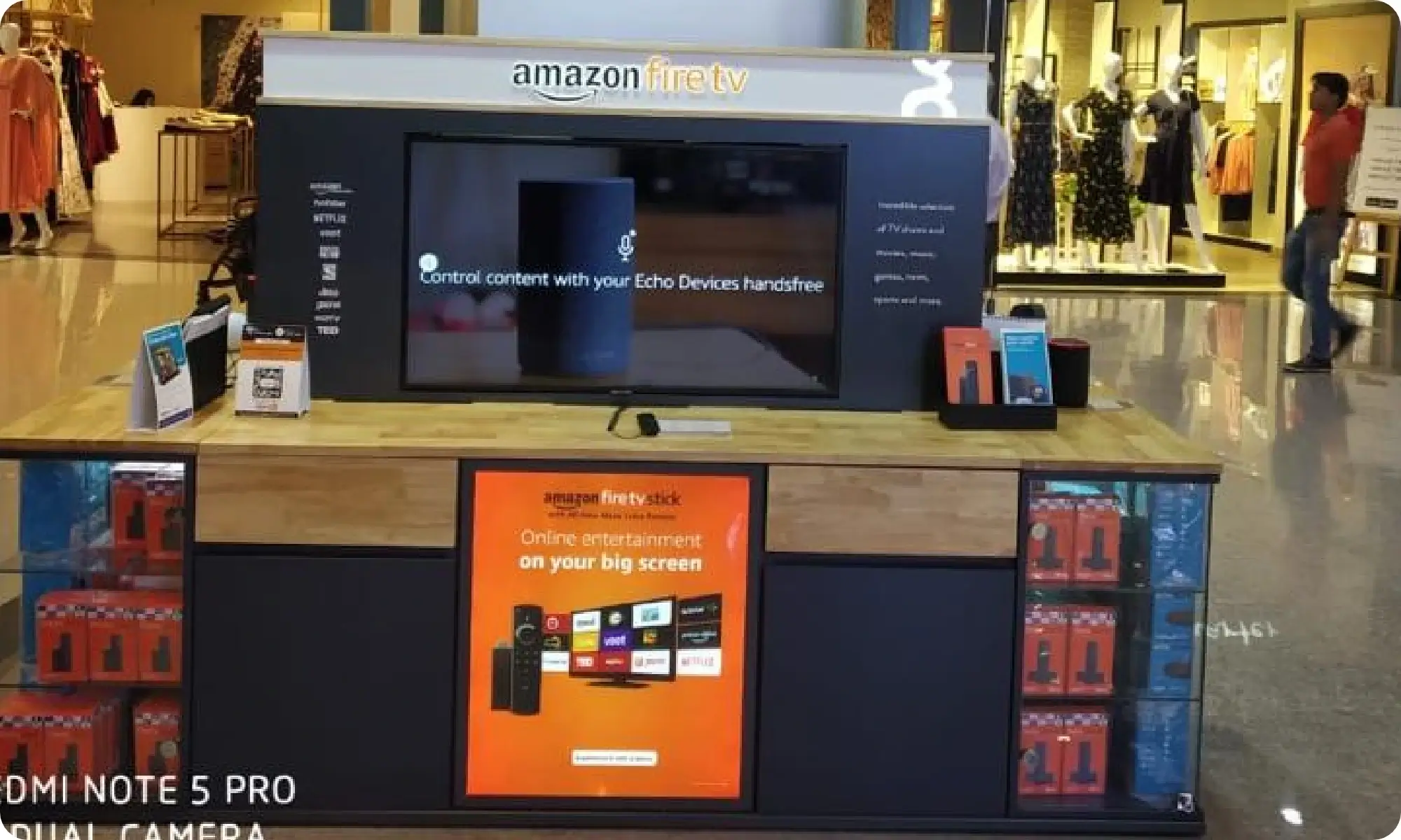 Pickcel powered Digital signage dispalys at an amazon stall in a mall
