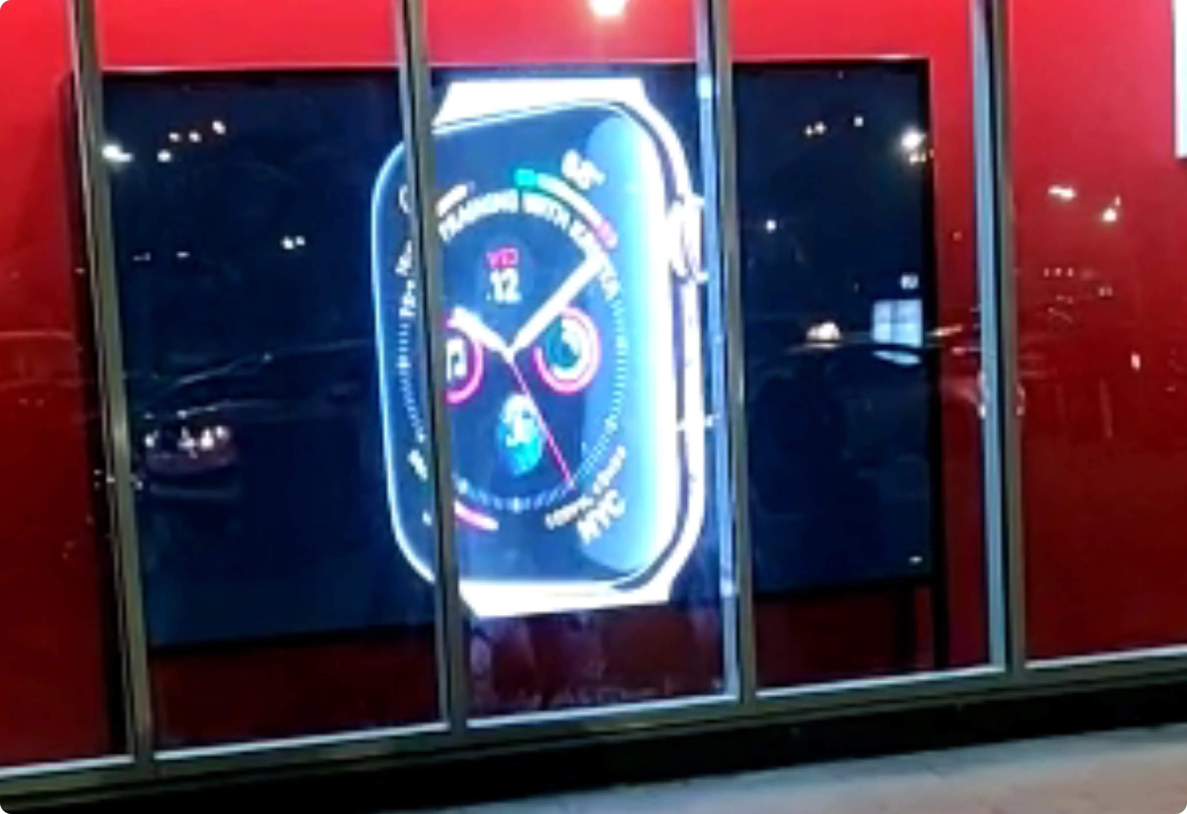 Pickcel powered Digital signage dispaly at faden store