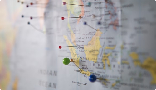 physical map with pins to locations that is planned to play specific content on specific location on digital screens