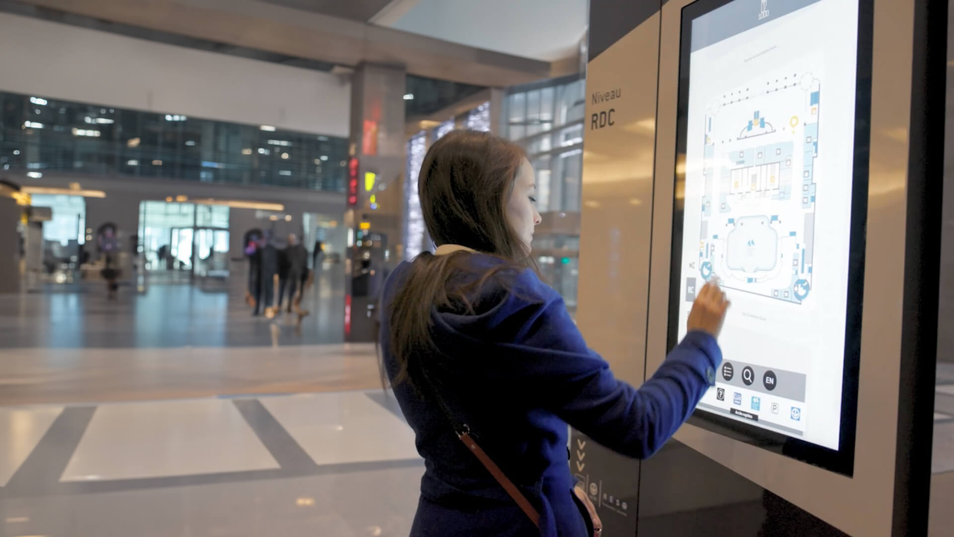 Improved user experience with Interactive digital wayfinding.