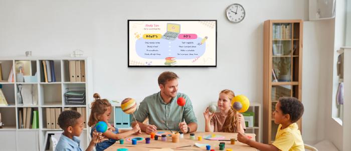 Transforming learning spaces with digital signage for schools