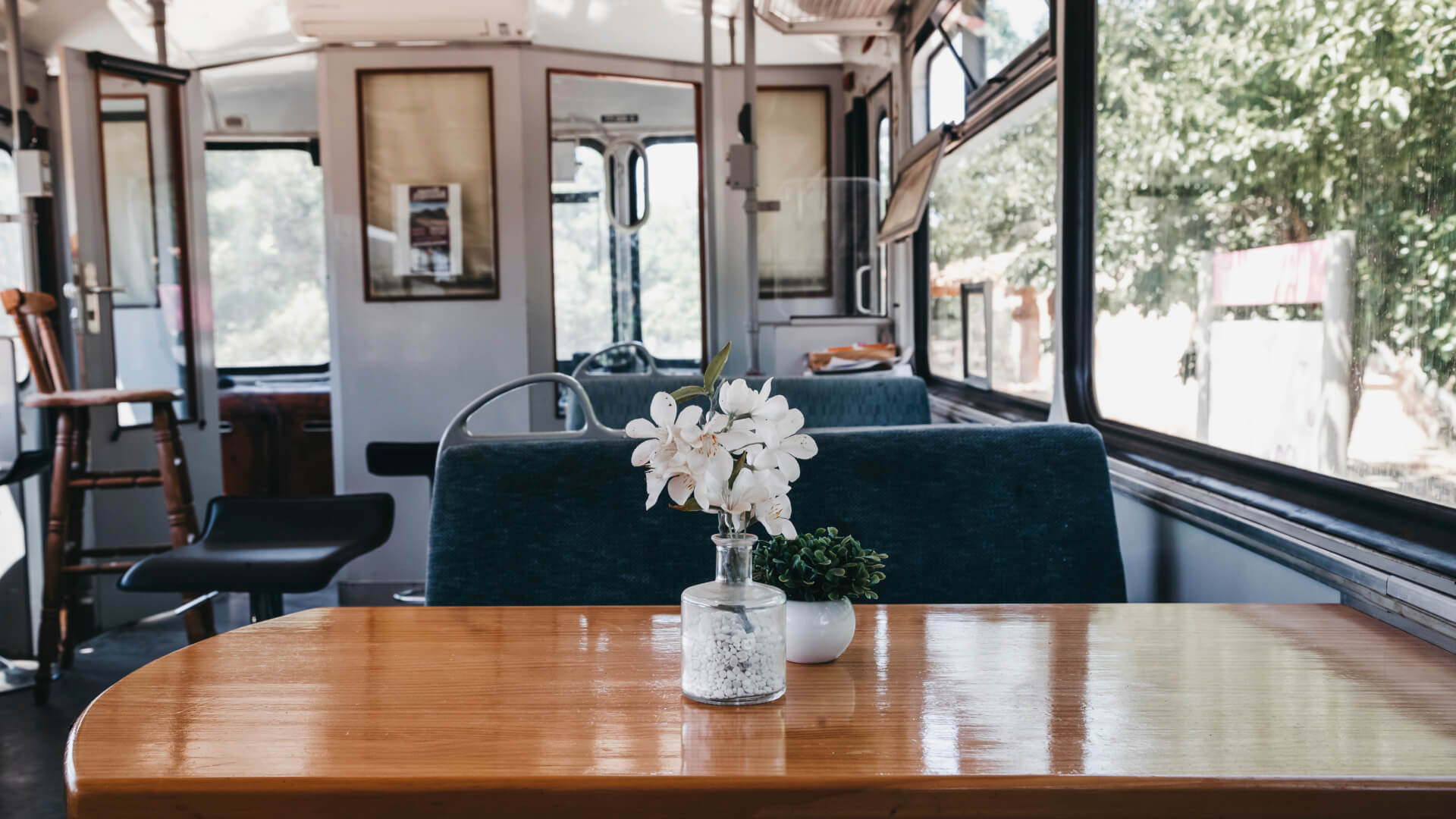  Illustration of how automobile based cafe look like