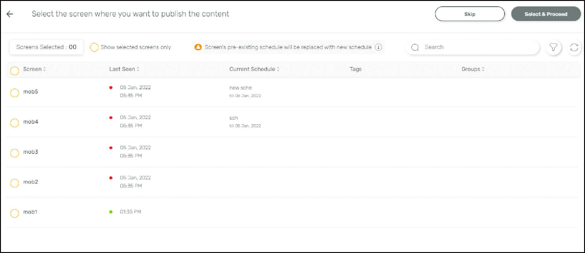 Slecting the screen in pickcel console to publish content