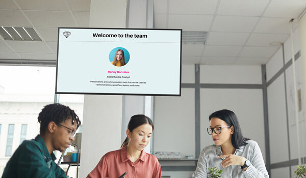 office digital signage screen introducing a new employee with Pickcel's meet the team app