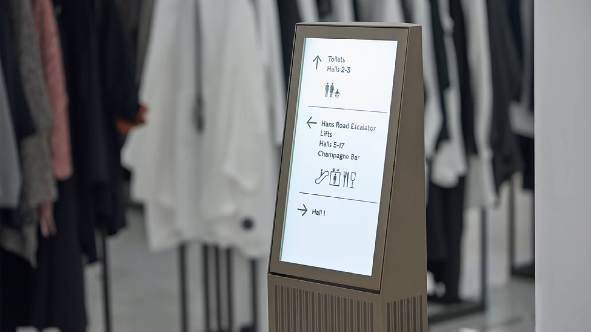 Harrods leveraging digital wayfinding to improve customer experience.