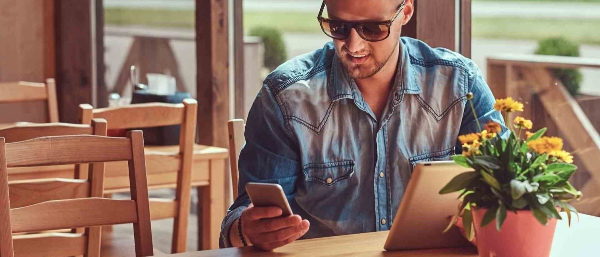 mordern digitally connected restaurnt look like