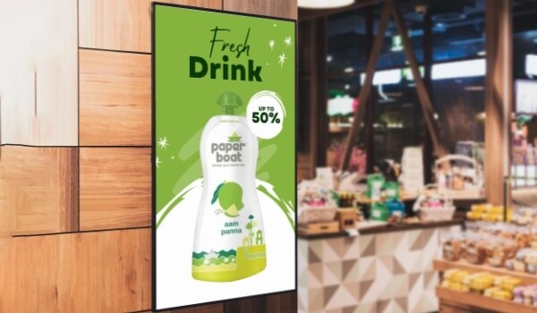 Paperboat uses digital signage at a Point of Purchase to promote 50% off on fresh drinks